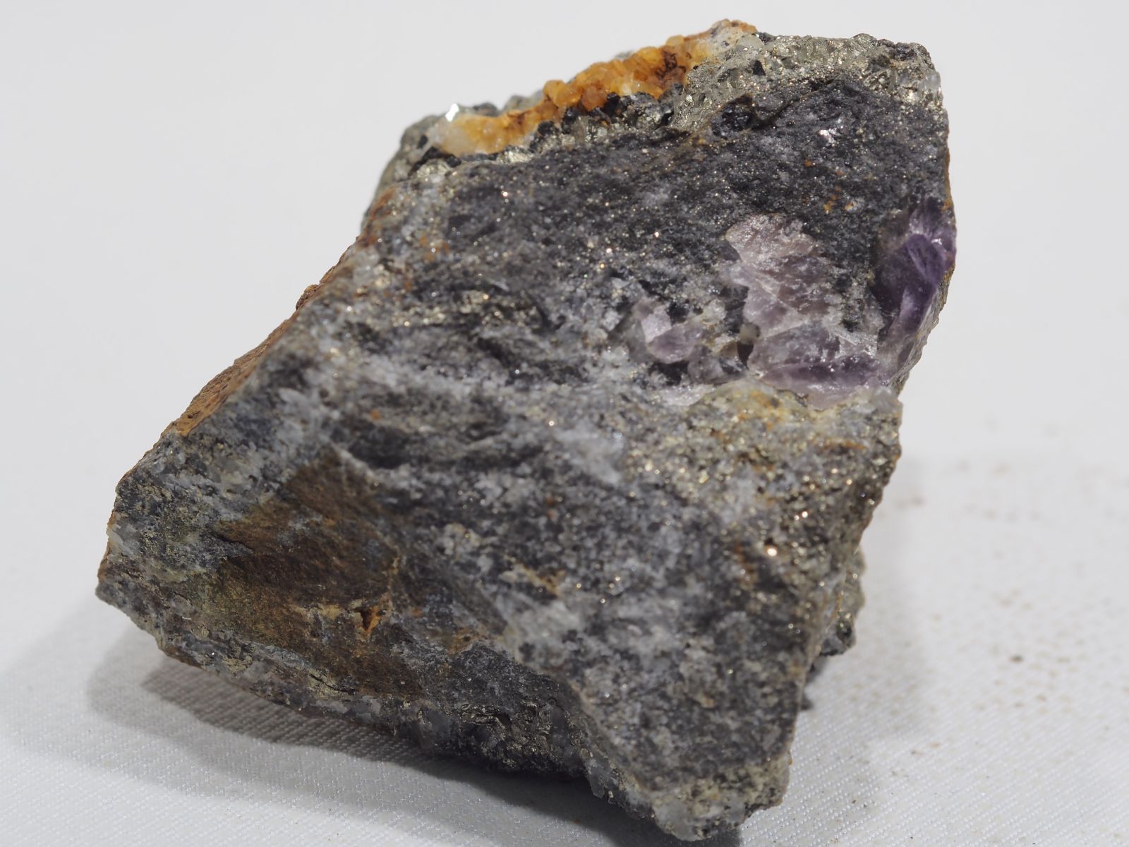 紫水晶 (Purple Crystal, Amethyst)