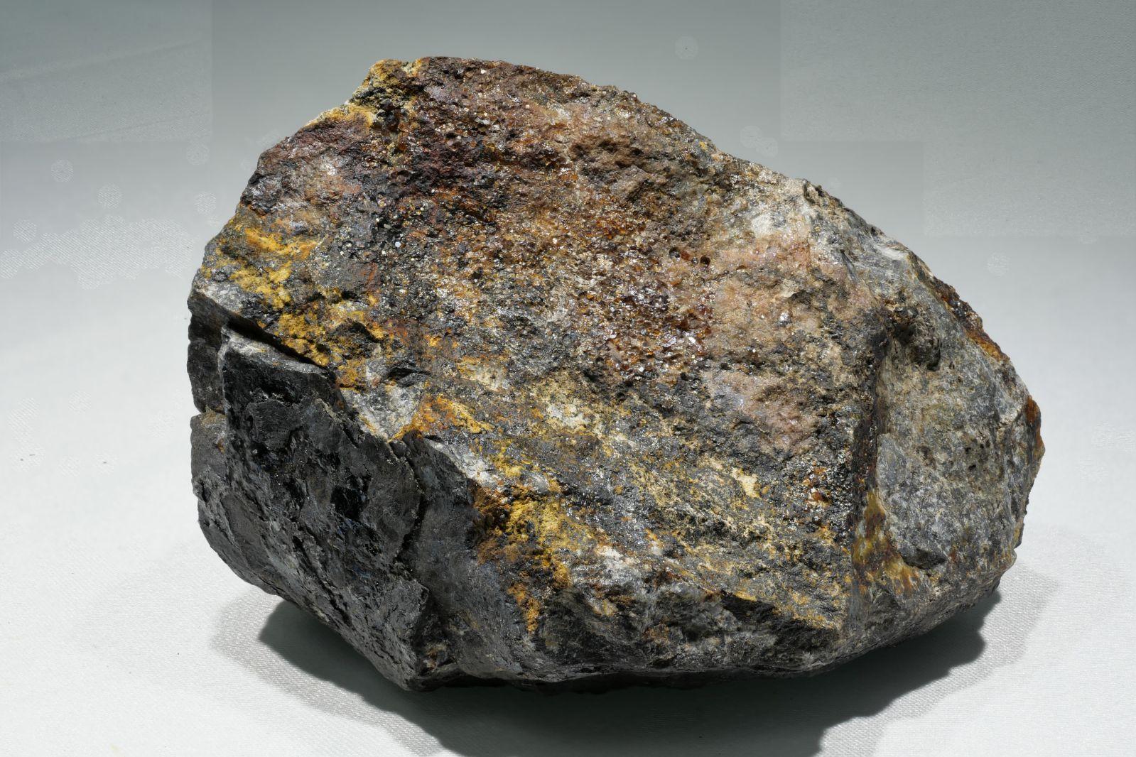 満礬柘榴石 (Spessartine)